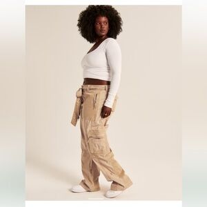 Abercrombie & Fitch - Y2K 2000’s women’s cargo pants